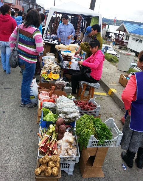 Dalcahue - CHILECRONO, Hechos que marcaron la historia de Chile. Fotografías originales. Propiedad de WWW.CHILECRONO.CL CHILECRONO, Hechos, Acontecimientos, efemérides que marcaron la historia de Chile. Fotografías originales. Propiedad de WWW.CHILECRONO.CL